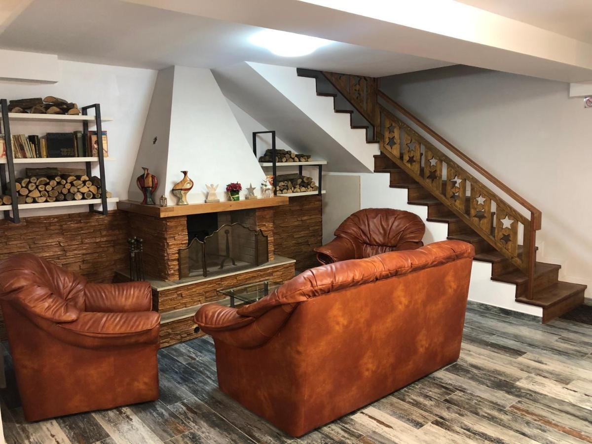 Vila Loft Cube Sinaia Luaran gambar