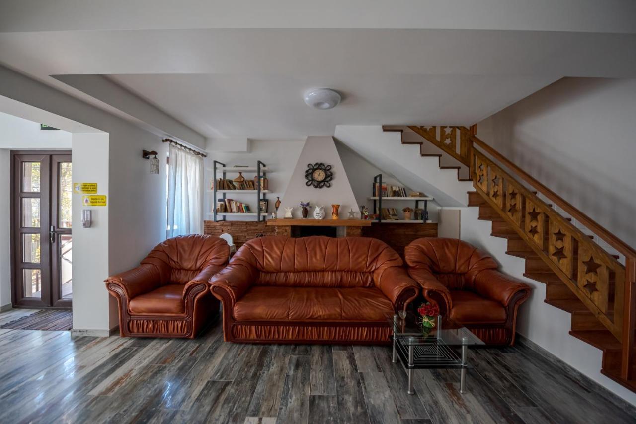 Vila Loft Cube Sinaia Luaran gambar